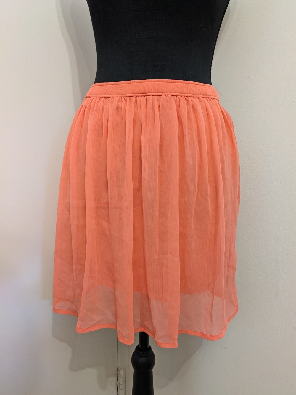 Hollister Coral Chiffon Skater Skirt | Lightly Gathered & Flowy | Women's Size S